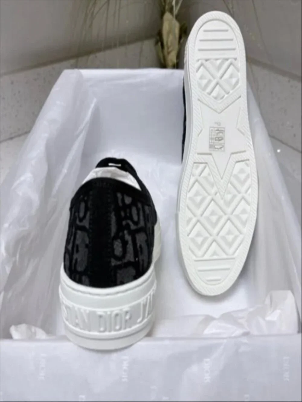 Walk'n'Dior Sneaker Black Dior Oblique Embroidered Mesh